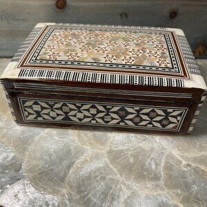 Vintage Wood MOP Shell Mosaic Inlay Handmade Jewelry Keepsake Box